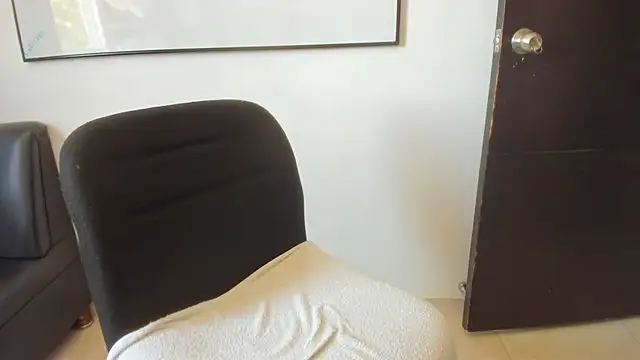 Snapshot of squirttati33 chatting on 09/20/25, 03:50 squirttati33 online show from 09/20/25, 03:50