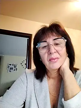 AlbinaXPretty online show from 10/14/25, 07:31