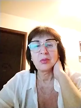 AlbinaXPretty online show from 11/16/25, 08:24