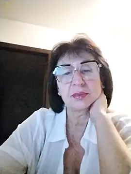 AlbinaXPretty online show from 11/19/25, 08:42