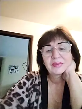 AlbinaXPretty online show from 10/24/25, 06:45