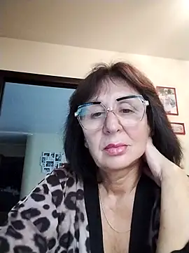 AlbinaXPretty online show from 09/23/25, 07:15