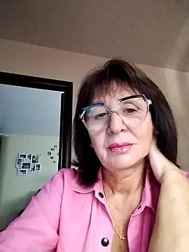 AlbinaXPretty online show from 09/28/25, 07:26