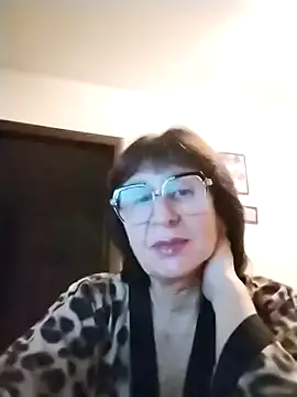 AlbinaXPretty online show from 10/26/25, 07:58