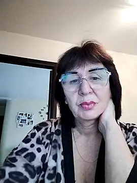 AlbinaXPretty online show from 11/11/25, 07:47