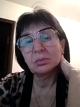 AlbinaXPretty online show from 03/19/25, 08:11