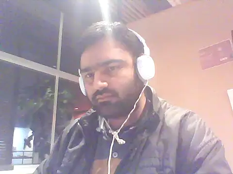 JohnBond009 online show from 04/15/26, 07:58