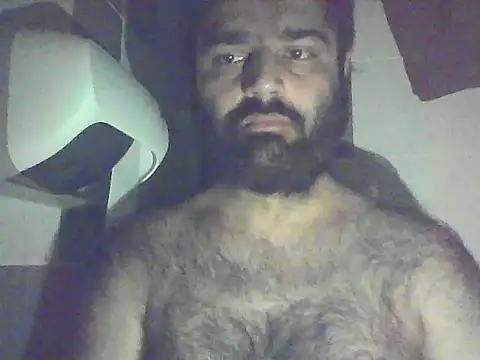 Snapshot of JohnBond009 chatting on 05/22/26, 08:51 JohnBond009 online show from 05/22/26, 08:51