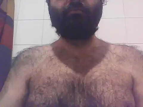Snapshot of JohnBond009 chatting on 05/19/26, 12:34 JohnBond009 online show from 05/19/26, 12:34