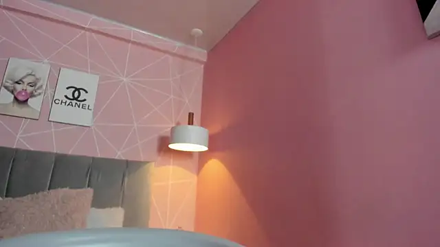 dolly zoe online show from 12/20/25, 01:41