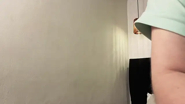 Snapshot of dolly_zoe chatting on 02/24/26, 05:19 dolly zoe online show from 02/24/26, 05:19