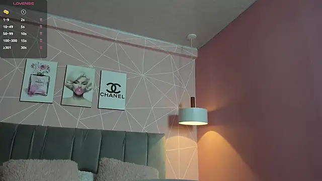 dolly zoe online show from 11/18/25, 04:05