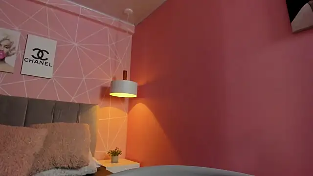 dolly zoe online show from 12/18/25, 05:12