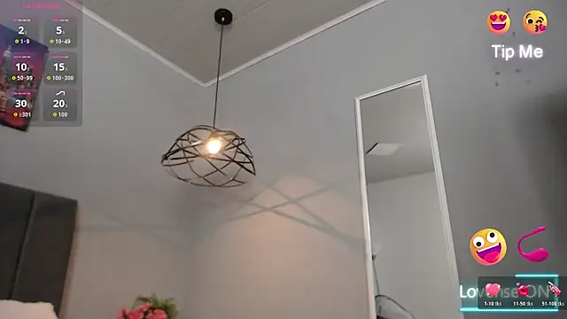 Snapshot of dolly_zoe chatting on 01/14/26, 01:42 dolly zoe online show from 01/14/26, 01:42