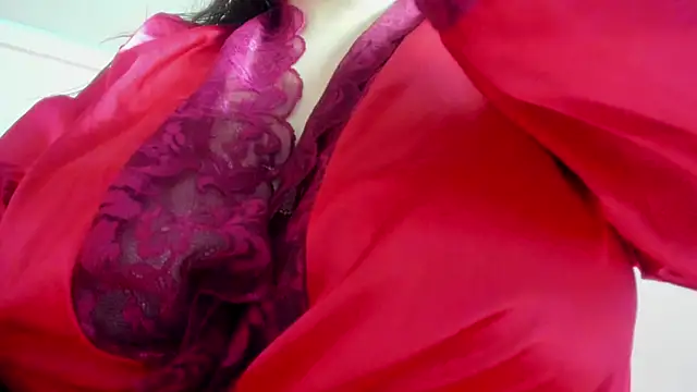 dolly zoe online show from 10/24/25, 04:33