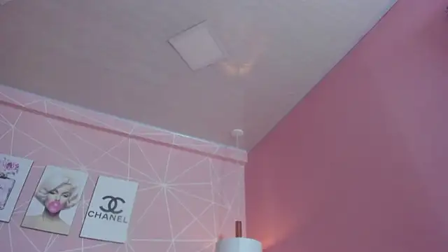 Snapshot of dolly_zoe chatting on 01/14/26, 08:34 dolly zoe online show from 01/14/26, 08:34