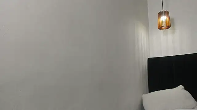 Snapshot of dolly_zoe chatting on 02/18/26, 05:05 dolly zoe online show from 02/18/26, 05:05