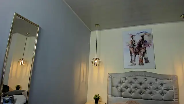 ayshel   online show from 04/23/26, 03:57