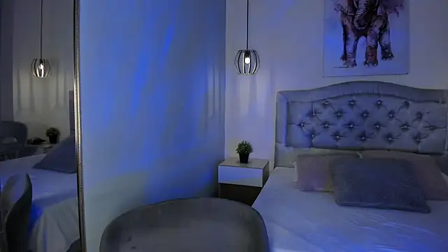 ayshel   online show from 12/23/25, 05:40