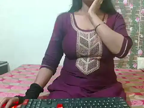 Snapshot of nikitahot3 chatting on 03/14/25, 01:46 nikitahot3 online show from 03/14/25, 01:46