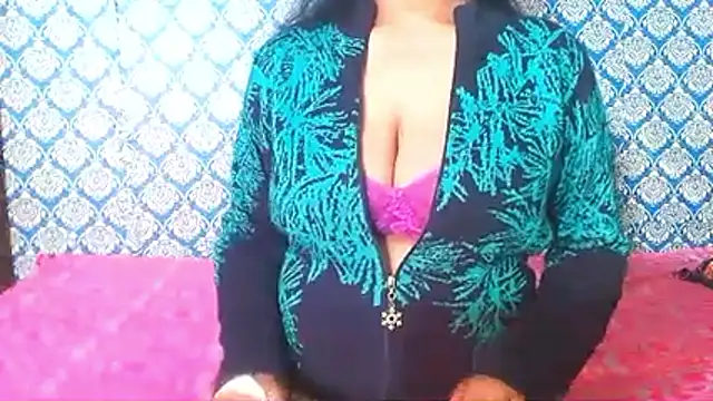 nikitahot3 online show from 02/01/26, 01:48