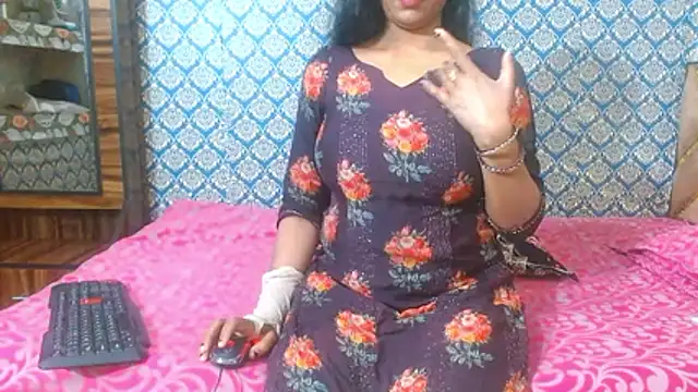 nikitahot3 online show from 01/09/26, 12:39