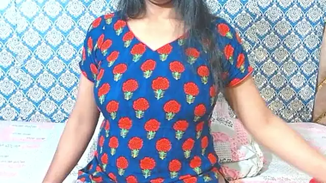 nikitahot3 online show from 04/04/26, 12:28