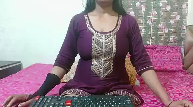 Snapshot of nikitahot3 chatting on 03/12/25, 01:25 nikitahot3 online show from 03/12/25, 01:25
