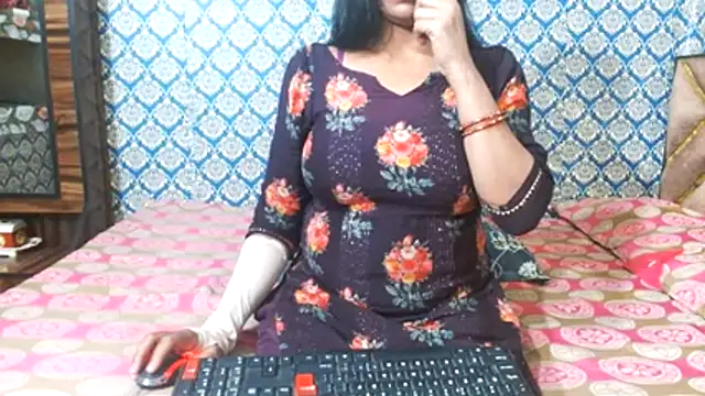 nikitahot3 online show from 11/20/25, 02:29