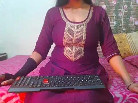 Snapshot of nikitahot3 chatting on 03/03/25, 10:06 nikitahot3 online show from 03/03/25, 10:06