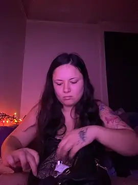 xocrybaby online show from 11/12/25, 05:22