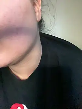 xocrybaby online show from 03/01/25, 01:22