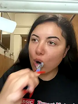 xocrybaby online show from 10/22/25, 03:22