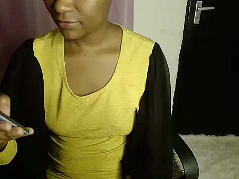 savage laura online show from 10/30/25, 04:33