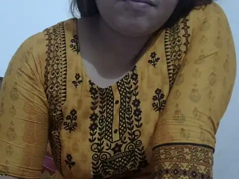 shekira99 online show from 11/30/25, 07:14