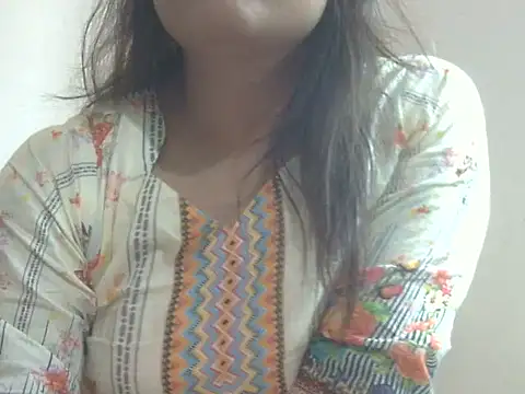 shekira99 online show from 02/16/26, 04:11