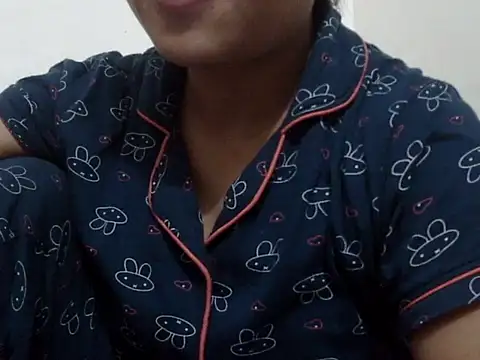 shekira99 online show from 09/27/25, 07:31