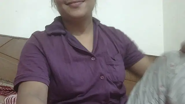Snapshot of shekira99 chatting on 07/19/26, 01:47 shekira99 online show from 07/19/26, 01:47