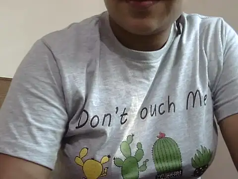 shekira99 online show from 10/23/25, 01:48