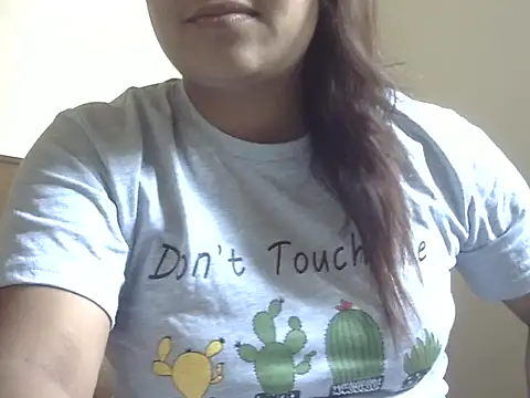 shekira99 online show from 10/21/25, 06:02