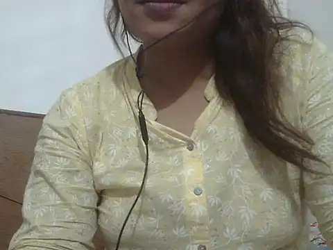 shekira99 online show from 05/19/26, 07:32