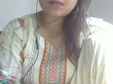shekira99 online show from 05/03/26, 03:44