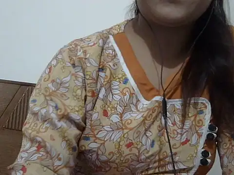 shekira99 online show from 11/06/25, 02:32