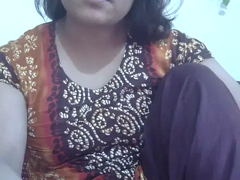 Snapshot of shekira99 chatting on 07/14/26, 02:00 shekira99 online show from 07/14/26, 02:00