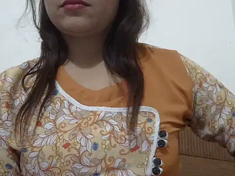 shekira99 online show from 11/13/25, 12:42