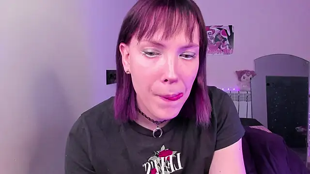 Snapshot of dollmore chatting on 03/08/26, 09:40 dollmore online show from 03/08/26, 09:40