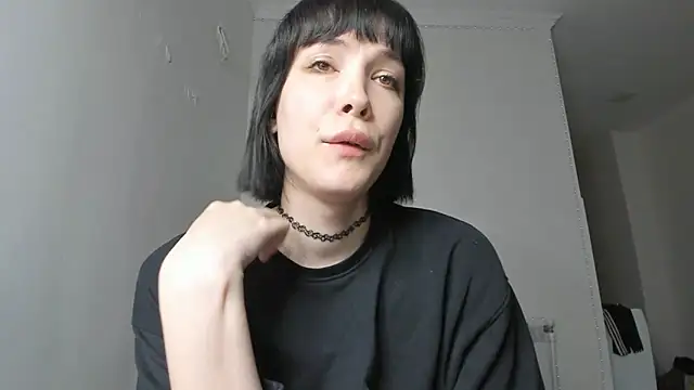 Snapshot of dollmore chatting on 03/14/25, 02:31 dollmore online show from 03/14/25, 02:31