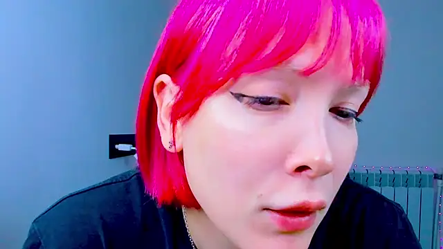 Snapshot of dollmore chatting on 10/05/25, 04:03 dollmore online show from 10/05/25, 04:03