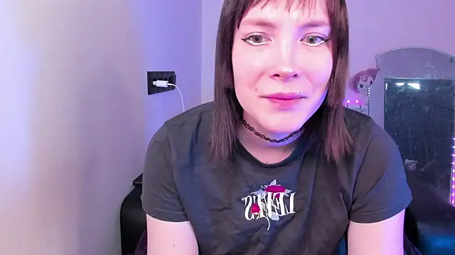 Snapshot of dollmore chatting on 04/16/26, 02:56 dollmore online show from 04/16/26, 02:56