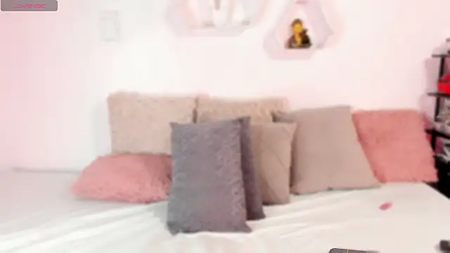 valerycolins online show from 03/04/26, 03:58